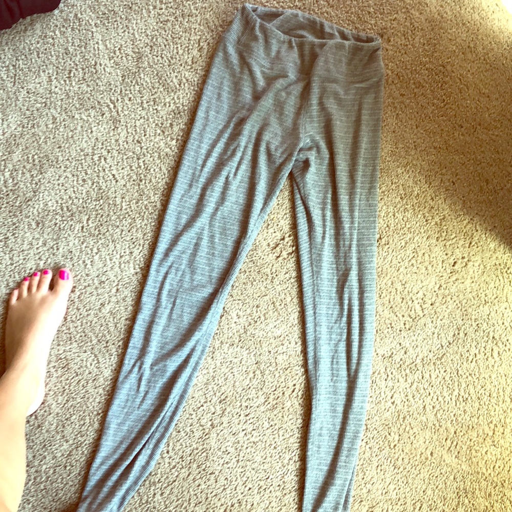 Brandy Melville leggings